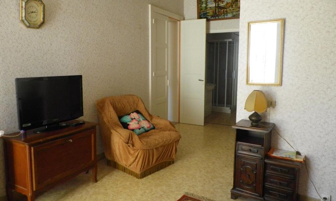 Condom Apartment | La Tour De Claustre