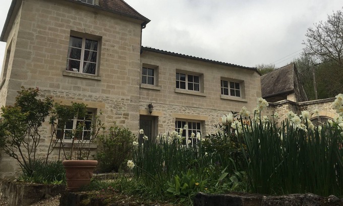 Rousseloy Bed & Breakfast | La Tour de Flandre