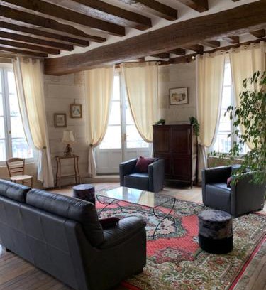 Avallon Apartment | La tour de Jade