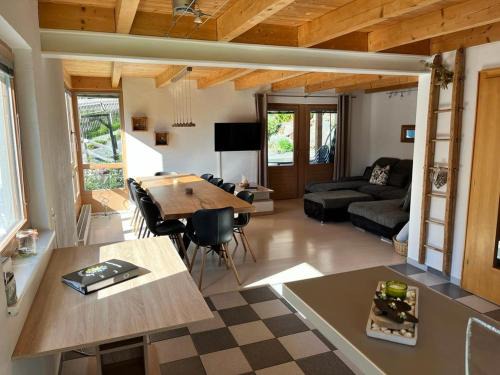 Ravaisch House | La Trapla