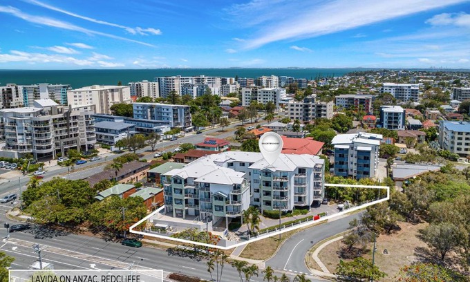 Redcliffe Apartment | La Vida on Anzac