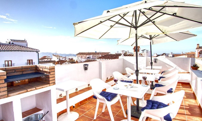 Canillas de Aceituno Bed & Breakfast | La Vieja Botica Bed & Breakfast