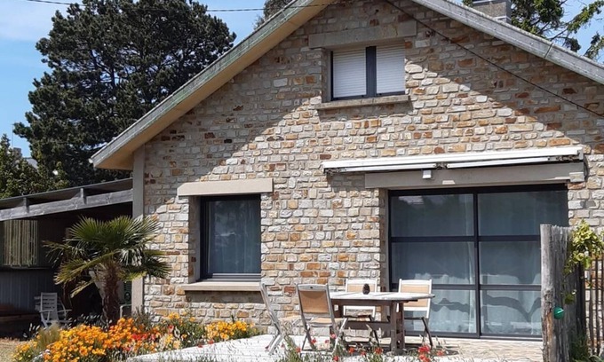 Saint-Germain-sur-Ay House | La Villa des Jonquilles
