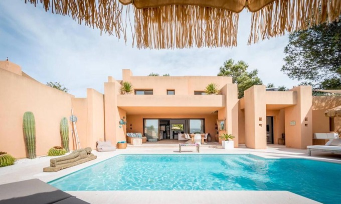 Sant Josep de sa Talaia Villa | La Villa