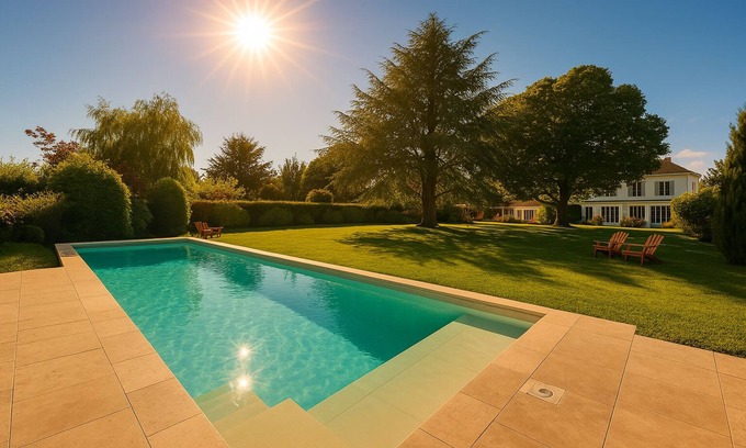 Saint-Nom-la-Breteche House | La Villa Estrella - Piscine Chauffée et Jacuzzi
