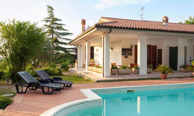 Configni Bed & Breakfast | La Villa - Luxury Home