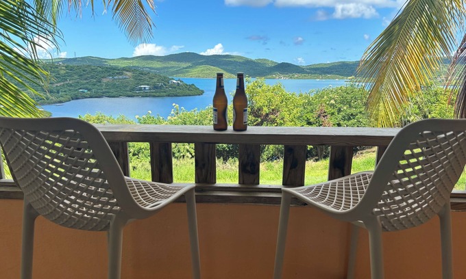 Playa Sardinas II Apartment | La Vista apartment in gorgeous Culebra, 4 guests, AC, parking