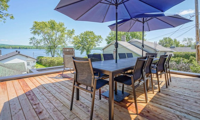 Deauville Ski Chalet | La Vue O-lac Magog