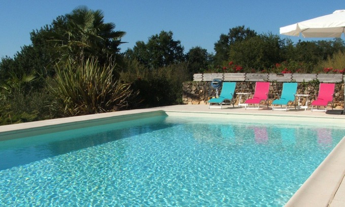 Les Leches Cottage | La Zénitude: House in Périgord with private swimming pool 12 x 6