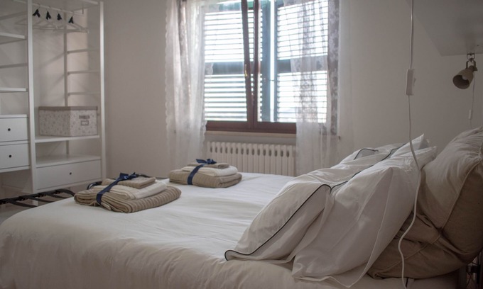 Osimo Apartment | Lacasaceleste is located in Osimo, a hill town.