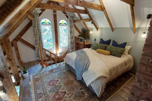 Hilton Apartment | Lacebark Cottage