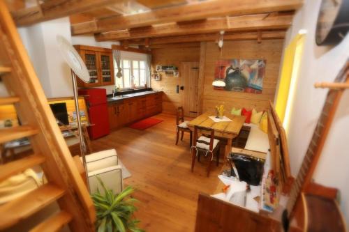 Bergland Apartment | LACHGUT