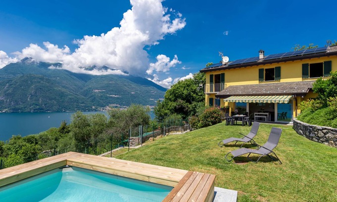 Perledo House | Lacum Lux Resort by Interhome