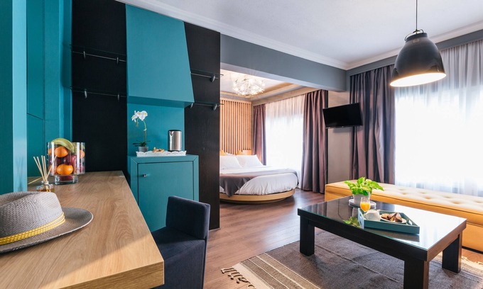 Ladadika Apartment | Ladadika Design