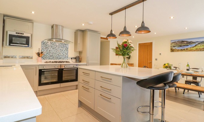 Thornthwaite Cottage | Ladstock Cottage