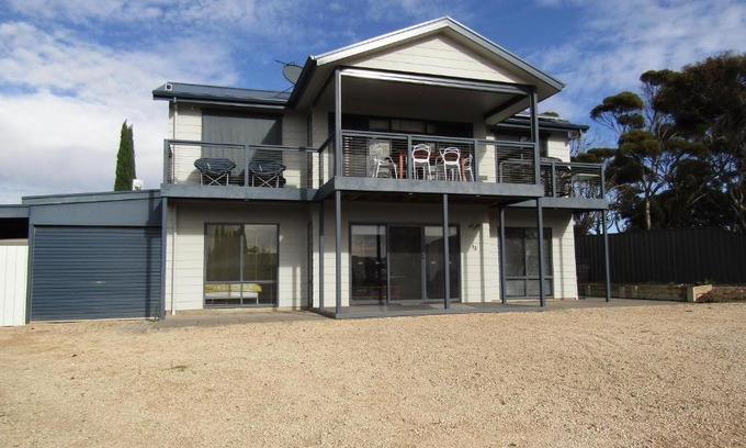 Port Vincent House | Lady Doris