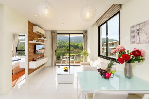 Nai Harn House | LAGO APARTMENTS BY TROPICLOOK