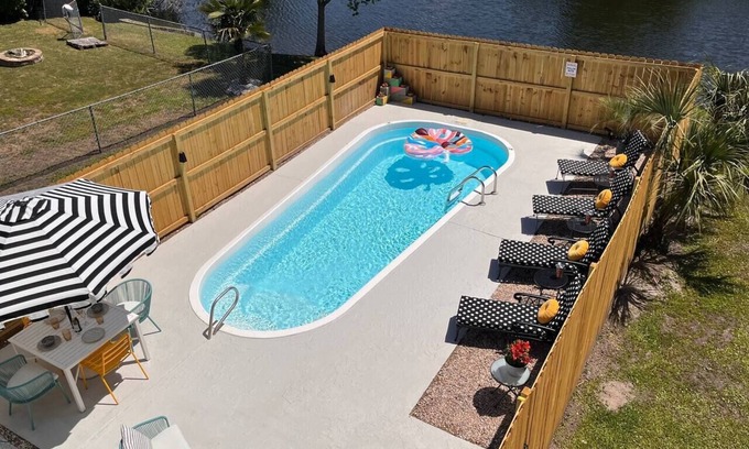Whitemarsh Island House | Lagoona Matata (private pool + dock)