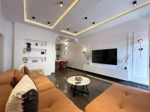 Oshodi-Isolo Apartment | Lagos Luxury Living - Fully Serviced 3 Bedroom Apartment