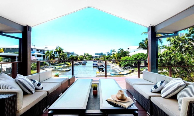 Broadbeach Waters House | Laguna Bay, Broadbeach Waters