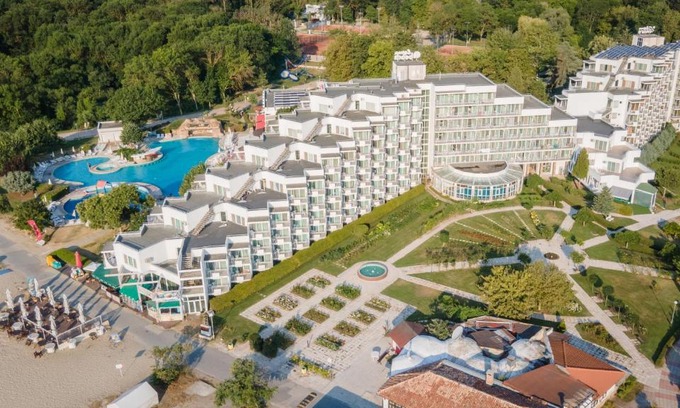 Albena Hotel | Laguna Beach Hotel