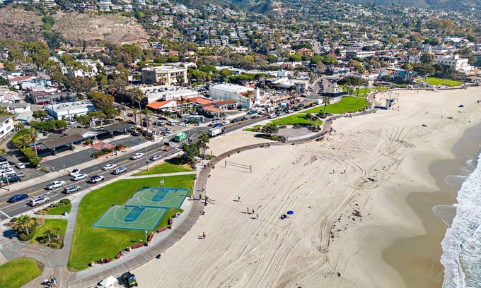 Laguna Beach Hotel | Laguna Beach Welcomes you: Explore, Swim and Relax! 3