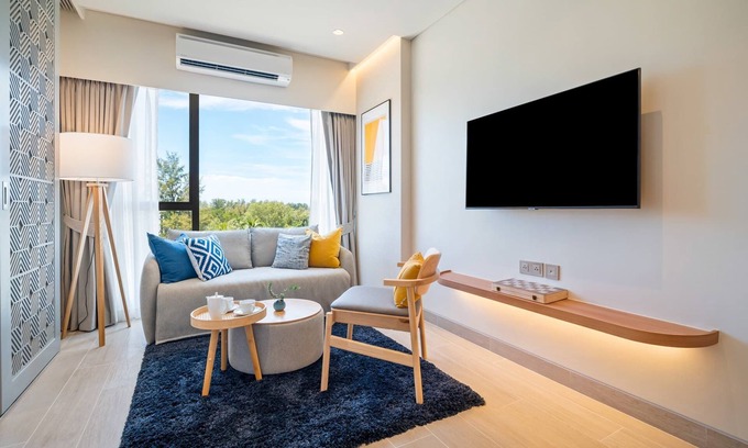 Bang Tao Condo | Laguna Lakeside Residences 1BR A2 Lake side
