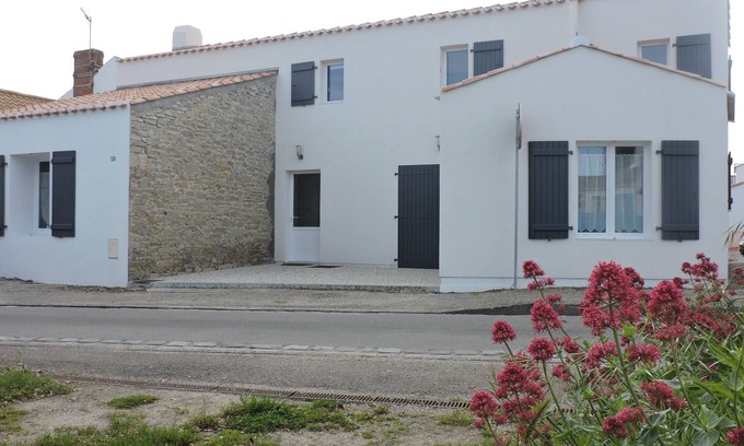Noirmoutier-en-l'Ile House | LAISSER DIRE :Au VIEIL, House WIFI, bicycles 200m from beach and shops