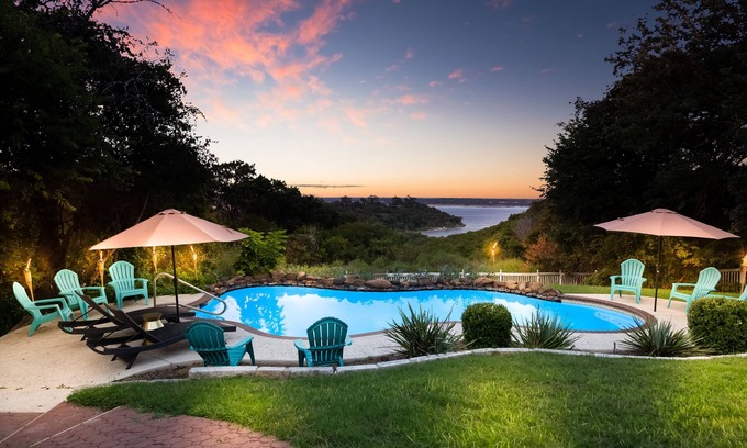 Belton House | Lake Access! 10 Acre Retreat, Pool and Hot tub
