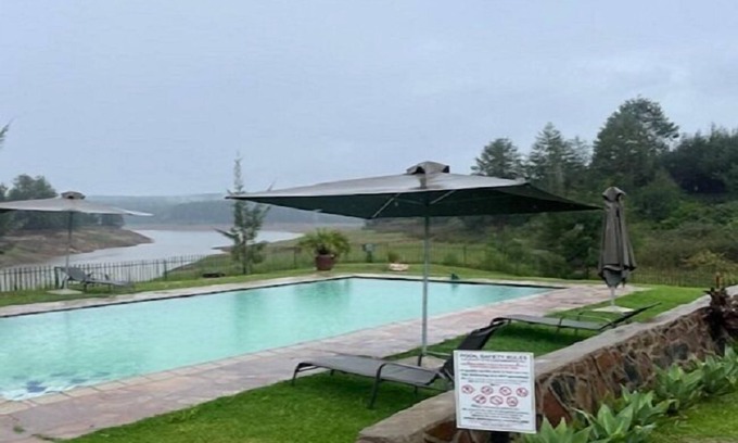 Zimbabwe Ski Chalet | Lake Alexander Country Resort