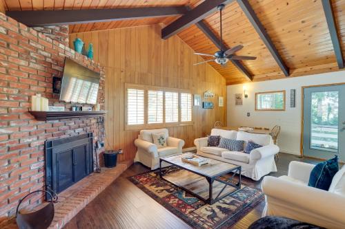 Cedar Glen House | Lake Arrowhead Retreat By Snow Valley Mtn Resort!