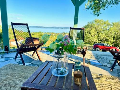 Revfulop Villa | Lake Balaton Panorama Mansion