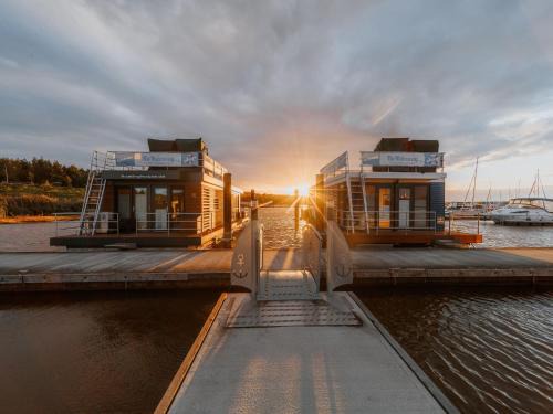 Klitten Boat Rental | Lake Breeze Retreat, Klitten