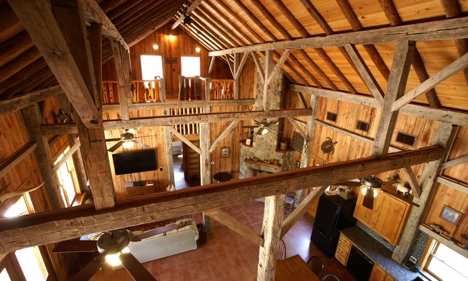 Buchanan Dam Cabin | Lake Buchanan Lodge is waterfront with an optional Pavilion for events.
