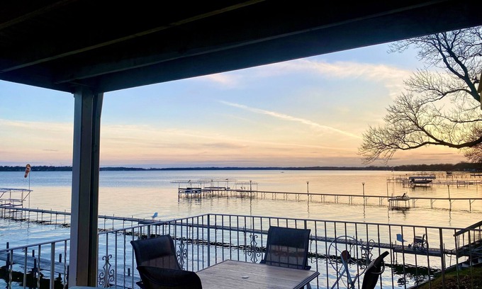 Clear Lake Condo | Lake Condo- Right on the Water with a Dock! Bring a boat or rent a boat!