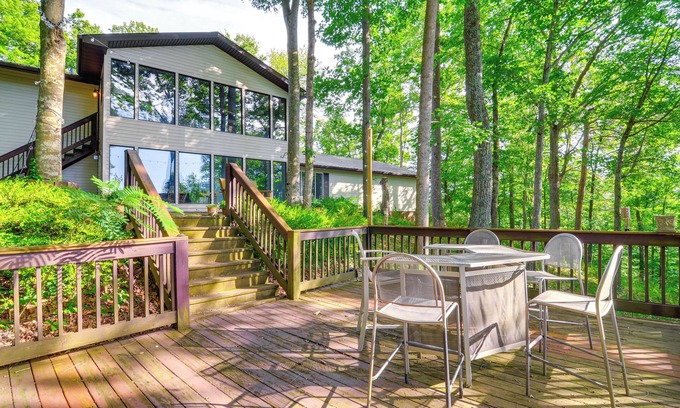 Monticello House | Lake Cumberland Home 1/2 Mi to Beaver Creek Marina