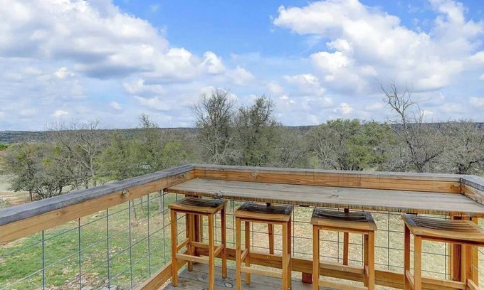 Burnet House | Lake Down the Road - House