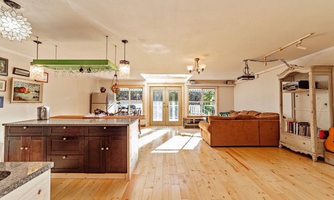 Lake Errock House | Lake Errock 3 Bd House in Country Paradise 1.5 hours from Vancouver city.