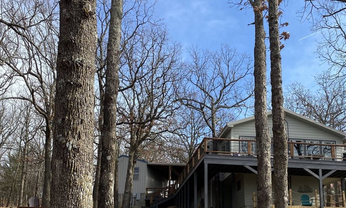 Hoyt House | Lake Eufaula Lake Front Home