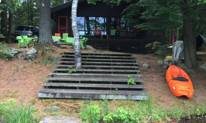 Lac-McGregor Cottage | Lake Front Cottage - 23 Miles/37 Klm. from Parliament HillnCHECK OUT THE SAVINGS