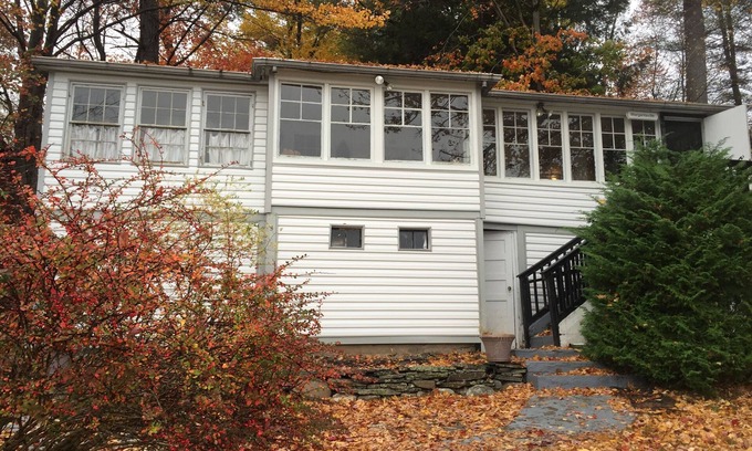 Smallwood Cottage | Lake front cottage with "million dollar" view, close to Bethel Woods