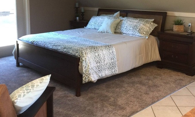 Chestermere House | Lake Front Private Loft