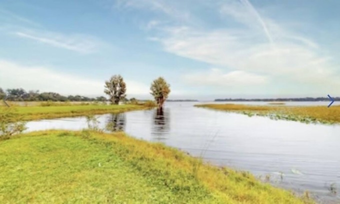 Hernando House | Lake front, sleeps 10, outside Jacuzzi, bike trail! 2 kayaks available!