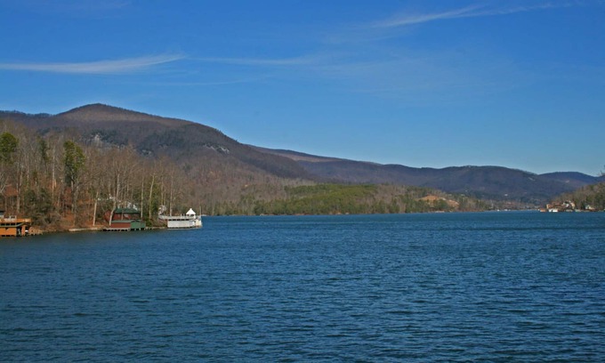 Lake Lure House | Lake Haven - Mr Lake Lure Vacation Rentals - Lakefront - Dog Friendly