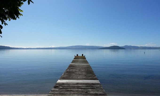 Hamurana House | Lake Haven - on the lakefront