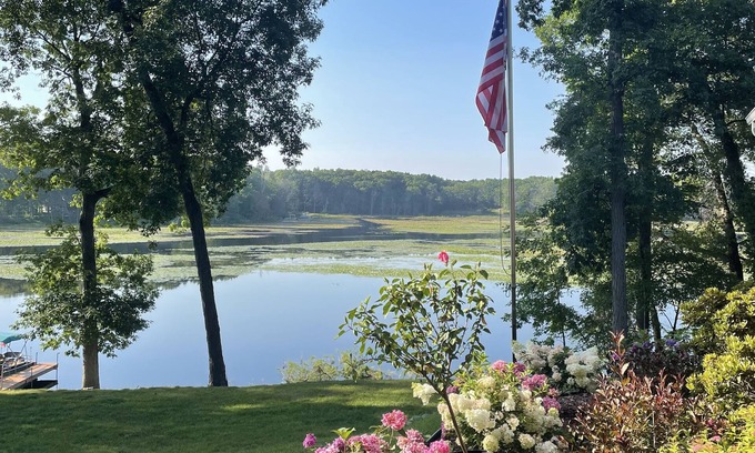 Delton House | Lake home on beautiful Crooked lake!