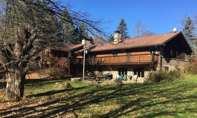 Aitkin House | Lake Home Private Retreat