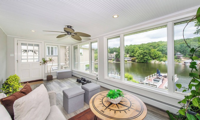 Glasser House | Lake Hopatcong Picturesque Lakefront Gateway