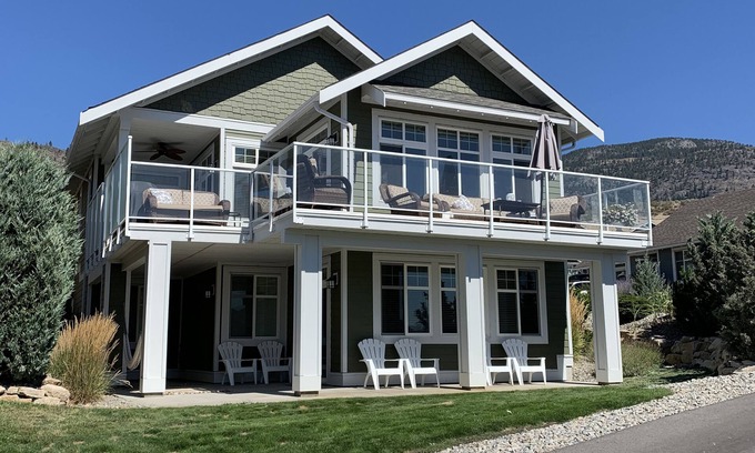 Okanagan-Similkameen House | Lake House at The Cottages on Osoyoos Lake with Stunning View! Snowbirds Welcome