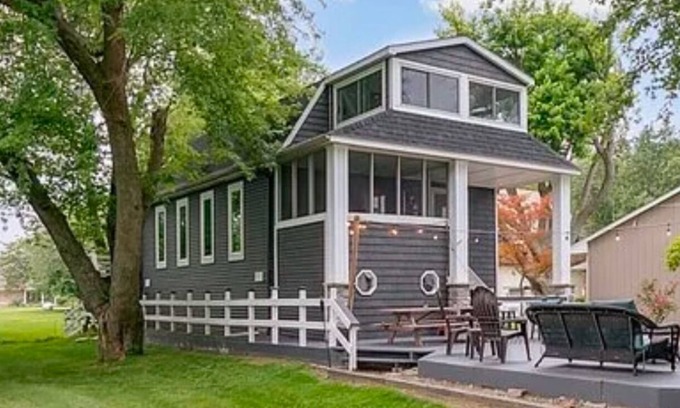 Oak Harbor House | Lake house in Oak Harbor with a private beach